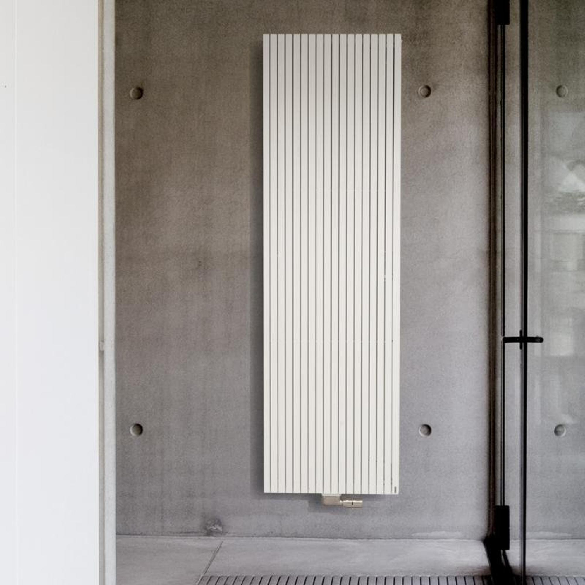 Vasco Carré Plus CVPN PLUS designradiator verticaal enkel 1400x715mm 1915W wit